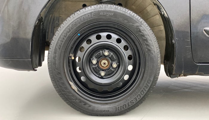 2012 Maruti Wagon R 1.0 VXI, Petrol, Manual, 72,371 km, Left Front Wheel