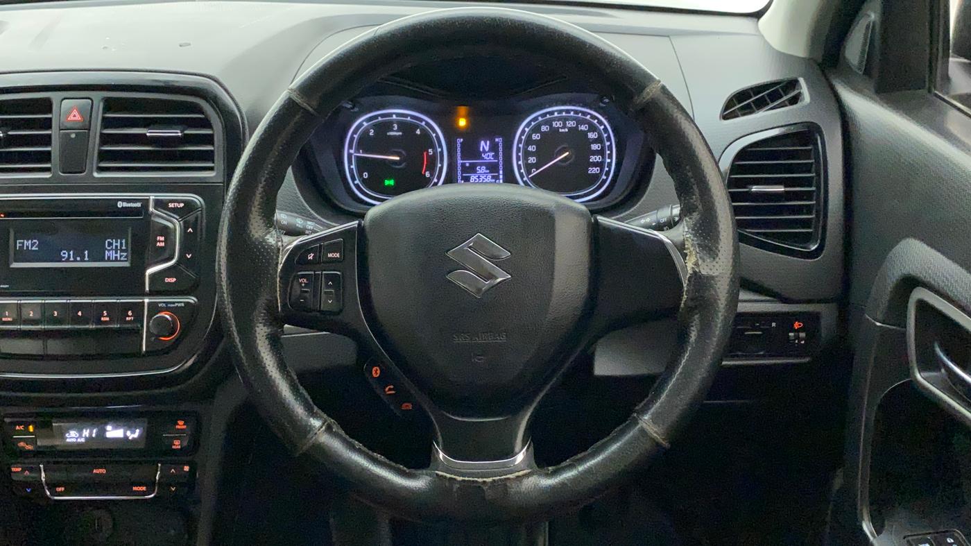 2019 Maruti Vitara Brezza ZDI AMT, Diesel, Automatic, 85,616 km, Steering Wheel Close Up