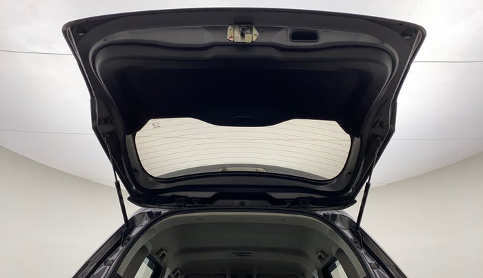 2019 Maruti Vitara Brezza ZDI AMT, Diesel, Automatic, 85,616 km, Boot Door Open