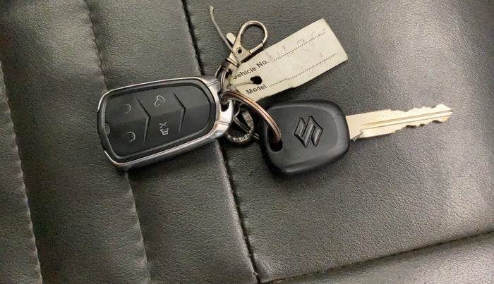 2014 Maruti Wagon R 1.0 LXI, Petrol, Manual, 90,141 km, Key Close Up