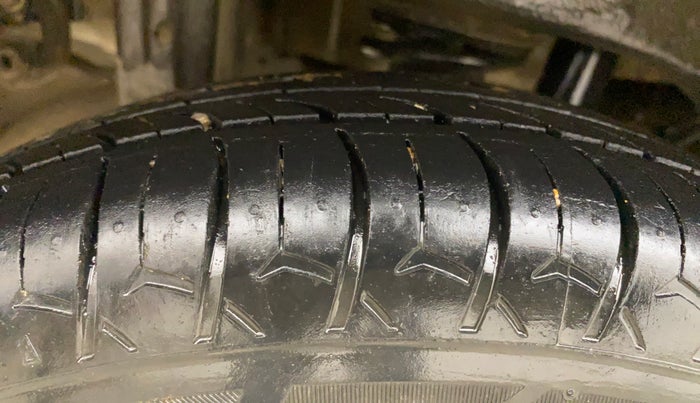 2018 Maruti Alto 800 VXI, Petrol, Manual, 80,469 km, Right Rear Tyre Tread