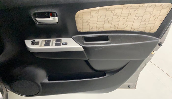 2013 Maruti Wagon R 1.0 VXI, Petrol, Manual, 64,909 km, Driver Side Door Panels Control