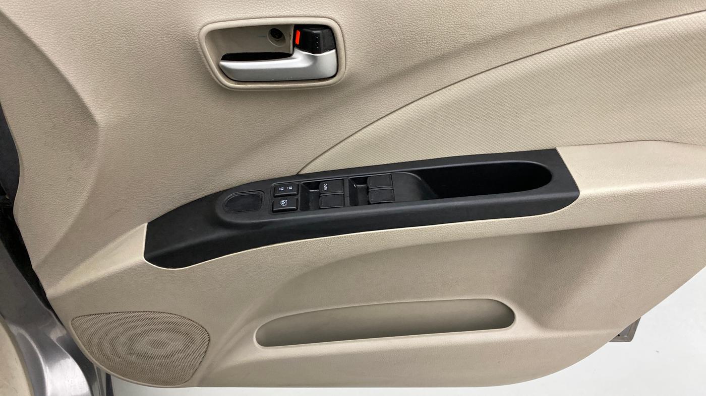 2019 Maruti Celerio VXI (O) CNG, CNG, Manual, 1,03,938 km, Driver Side Door Panels Control
