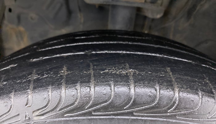 2018 Toyota YARIS VX CVT, Petrol, Automatic, 33,951 km, Left Front Tyre Tread