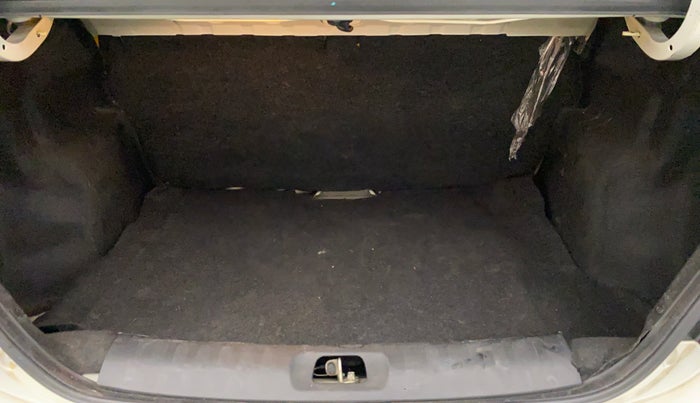 2013 Maruti Swift Dzire VDI, Diesel, Manual, 26,835 km, Boot Inside