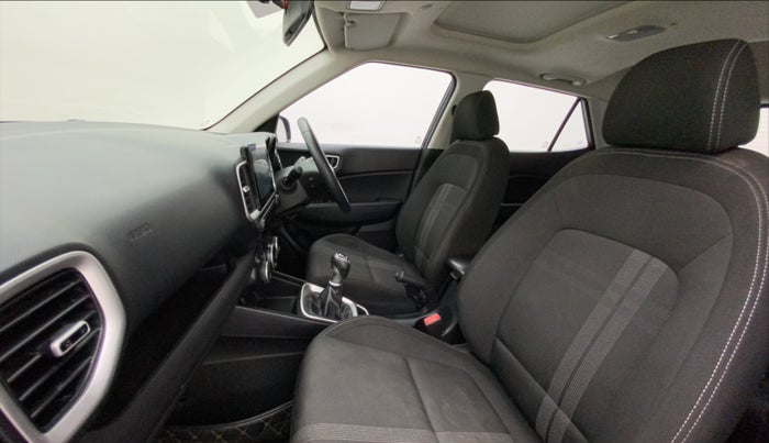2020 Hyundai VENUE SX 1.0 TURBO, Petrol, Manual, 42,464 km, Right Side Front Door Cabin