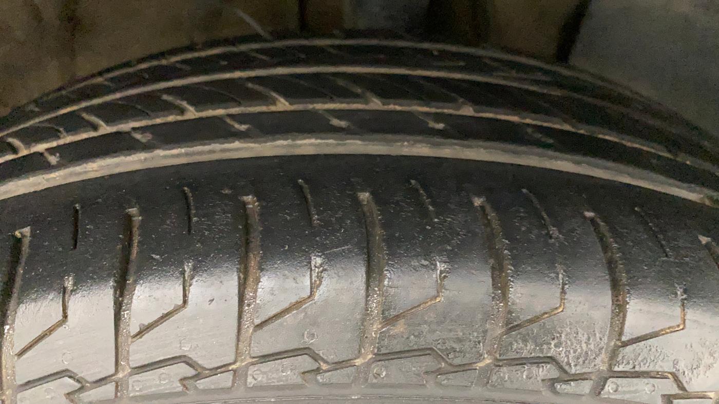 2020 Hyundai VENUE SX 1.0 TURBO, Petrol, Manual, 42,464 km, Right Front Tyre Tread