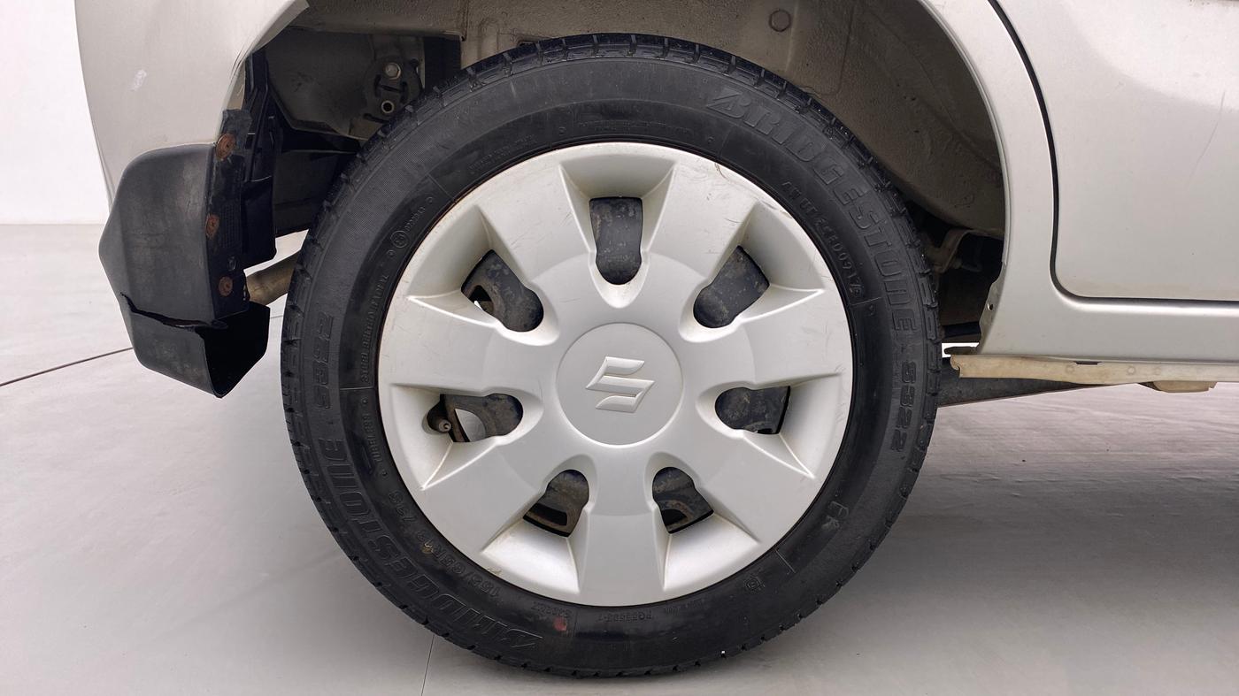 2017 Maruti Alto K10 VXI P, Petrol, Manual, 11,116 km, Right Rear Wheel