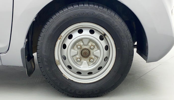 2012 Hyundai Eon ERA +, Petrol, Manual, 36,418 km, Right Front Wheel