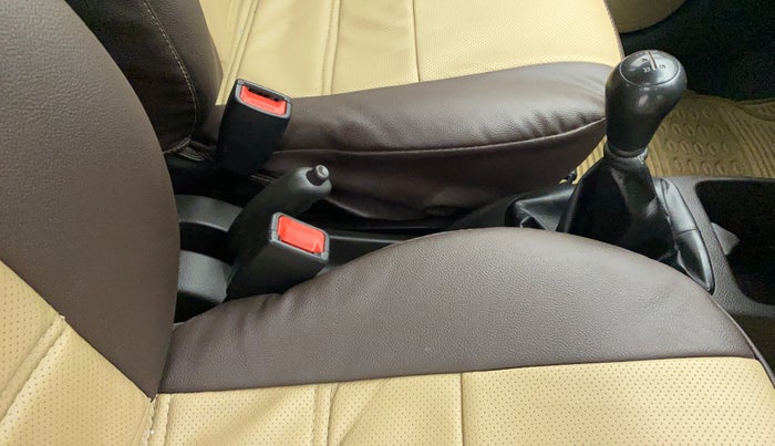 2012 Hyundai Eon ERA +, Petrol, Manual, 36,418 km, Gear Lever