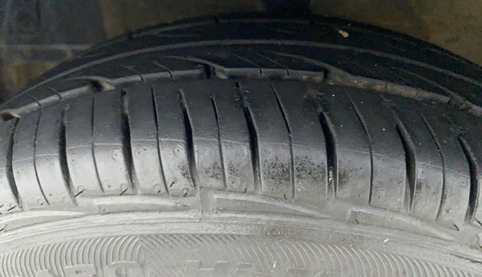 2012 Hyundai Eon ERA +, Petrol, Manual, 36,418 km, Left Front Tyre Tread