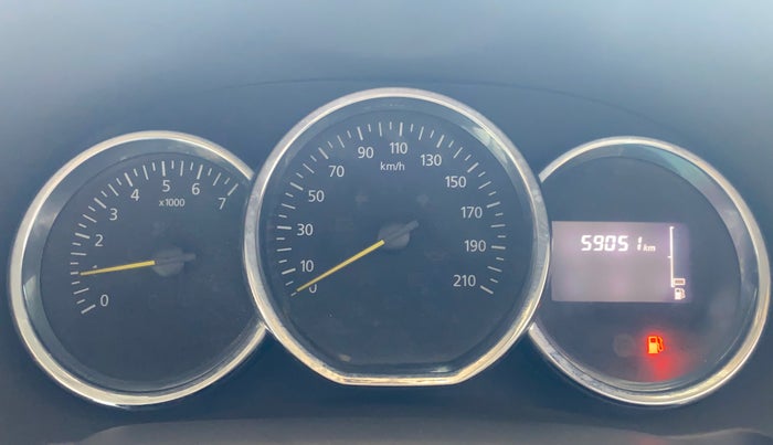 2015 Renault Lodgy 110 PS RXZ 7 STR, Diesel, Manual, 59,014 km, Odometer Image