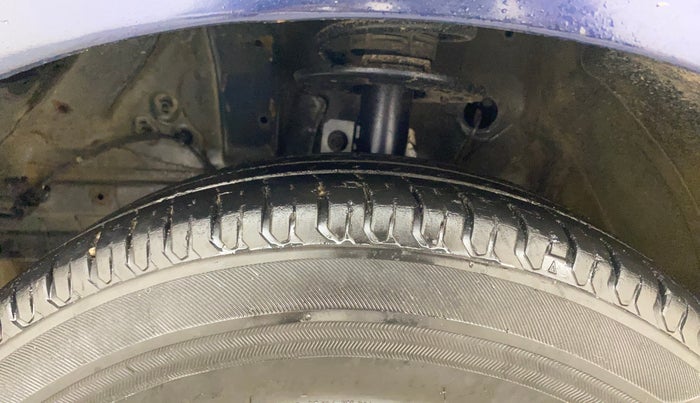 2019 Maruti Swift VXI, Petrol, Manual, 98,623 km, Left Front Tyre Tread