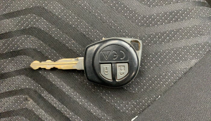 2019 Maruti Swift VXI, Petrol, Manual, 98,623 km, Key Close Up