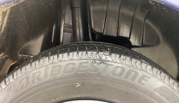 2019 Maruti Swift VXI, Petrol, Manual, 98,623 km, Right Rear Tyre Tread