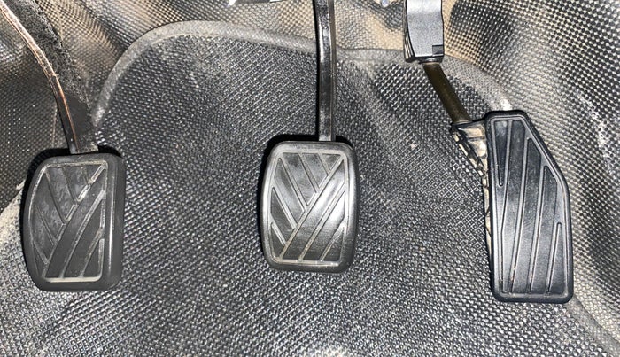 2019 Maruti Swift VXI, Petrol, Manual, 98,623 km, Pedals