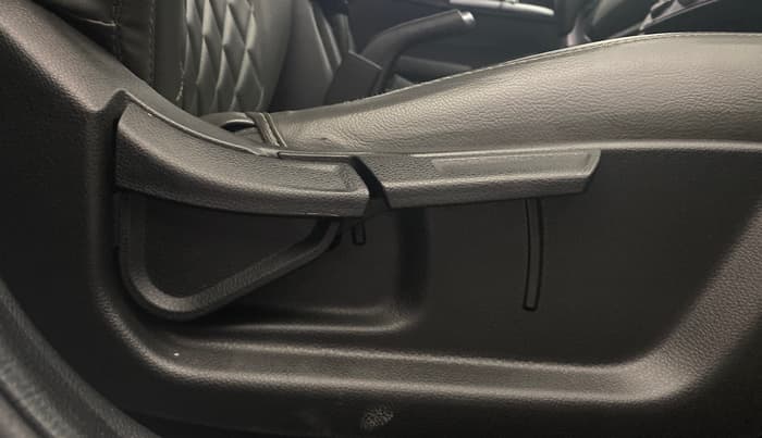 2020 KIA SELTOS HTK 1.5 PETROL, Petrol, Manual, 25,098 km, Driver Side Adjustment Panel