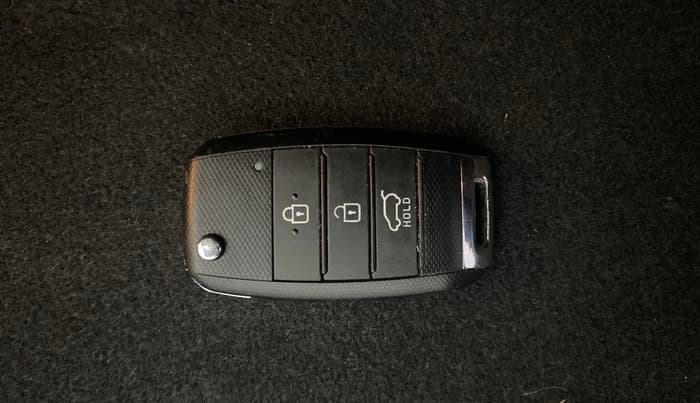 2020 KIA SELTOS HTK 1.5 PETROL, Petrol, Manual, 25,098 km, Key Close Up