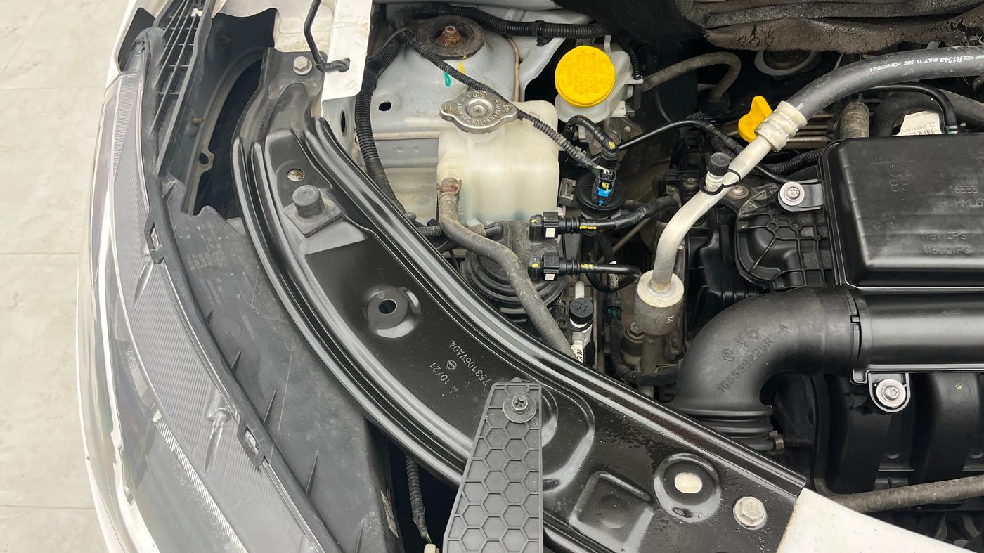 2021 Nissan MAGNITE XV MT, Petrol, Manual, 30,783 km, Engine View - Right