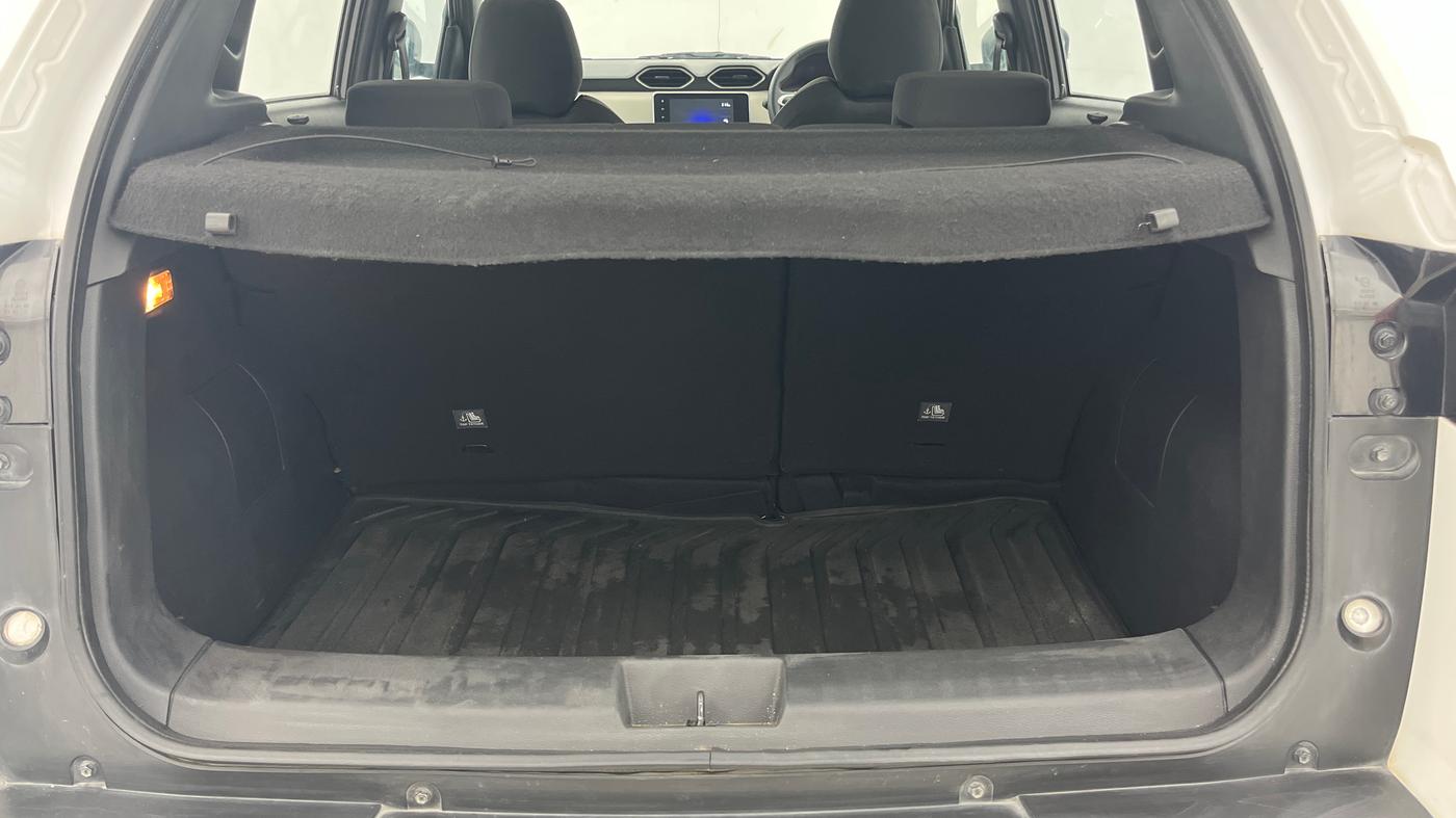 2021 Nissan MAGNITE XV MT, Petrol, Manual, 30,783 km, Boot Inside