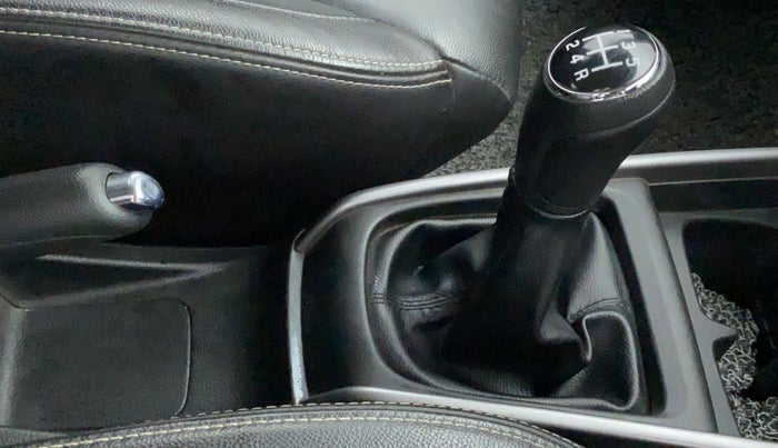 2021 Maruti XL6 ALPHA MT, Petrol, Manual, 28,079 km, Gear Lever