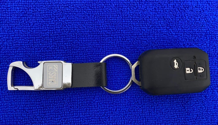 2021 Maruti XL6 ALPHA MT, Petrol, Manual, 28,079 km, Key Close Up