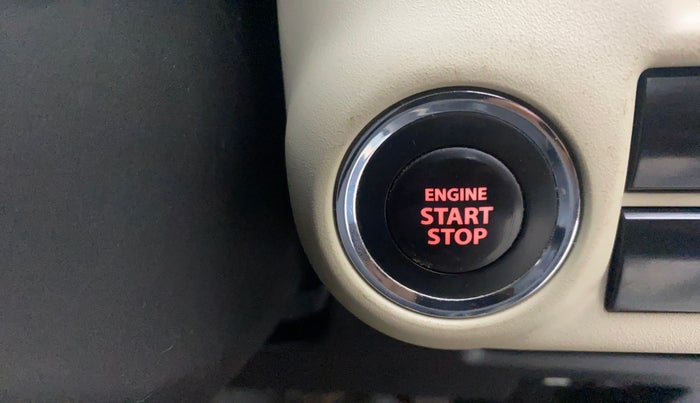 2023 Toyota Glanza V AMT, Petrol, Automatic, 33,410 km, Keyless Start/ Stop Button