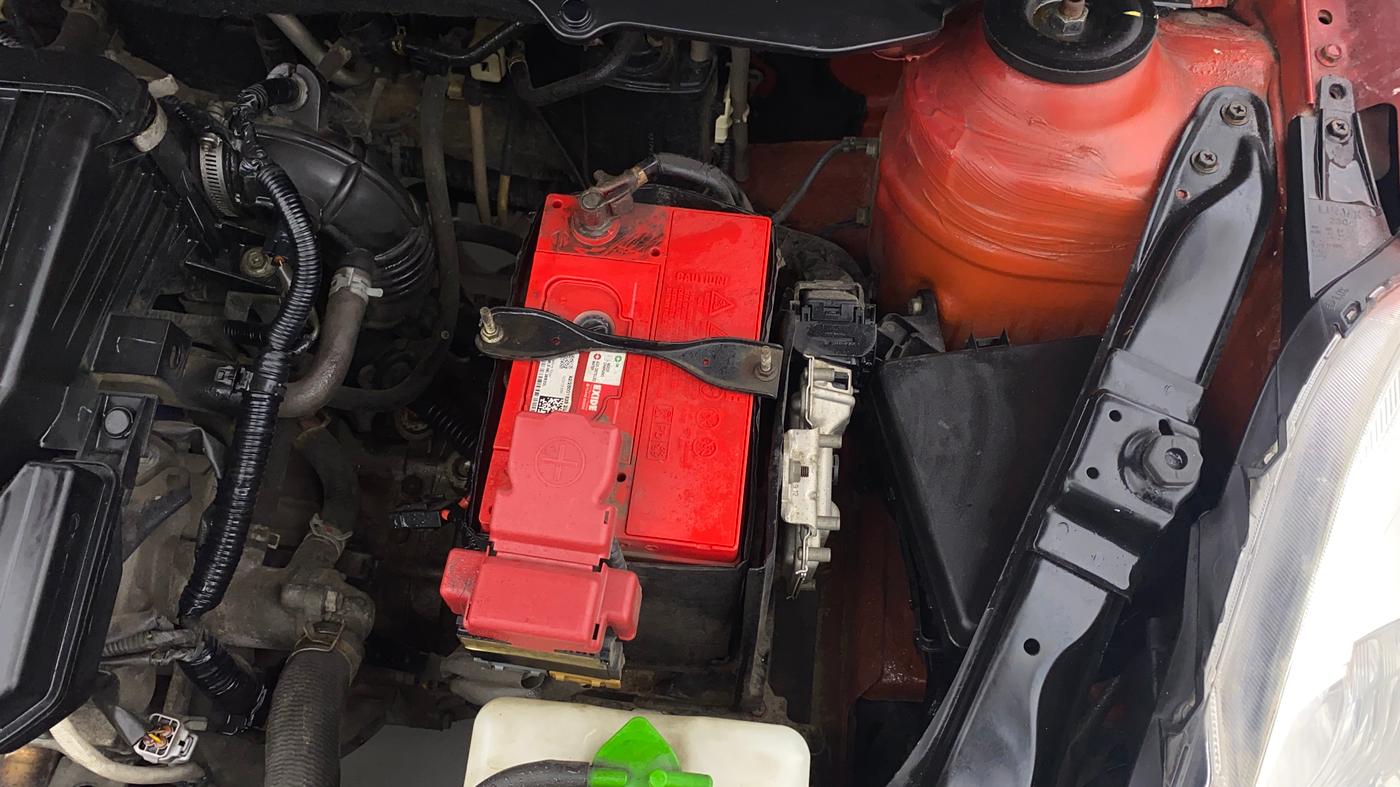 2012 Maruti Swift VXI, Petrol, Manual, 67,012 km, Engine View - Left