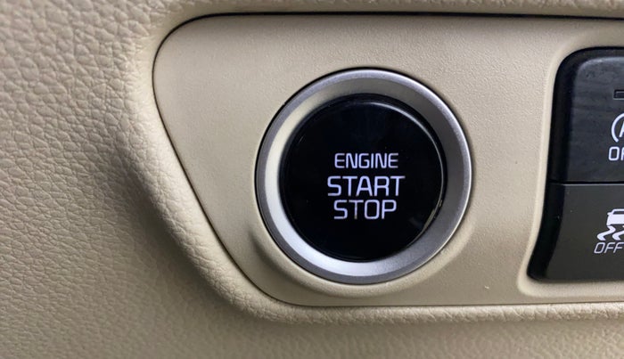 2023 KIA CARENS LUXURY PLUS 1.5 DIESEL AT 7 STR, Diesel, Automatic, 13,641 km, Keyless Start/ Stop Button