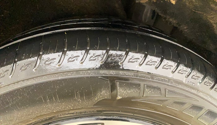 2023 KIA CARENS LUXURY PLUS 1.5 DIESEL AT 7 STR, Diesel, Automatic, 13,641 km, Left Rear Tyre Tread