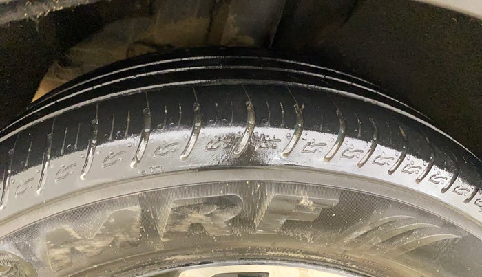 2023 KIA CARENS LUXURY PLUS 1.5 DIESEL AT 7 STR, Diesel, Automatic, 13,641 km, Right Rear Tyre Tread