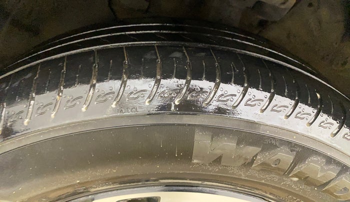 2023 KIA CARENS LUXURY PLUS 1.5 DIESEL AT 7 STR, Diesel, Automatic, 13,641 km, Left Front Tyre Tread