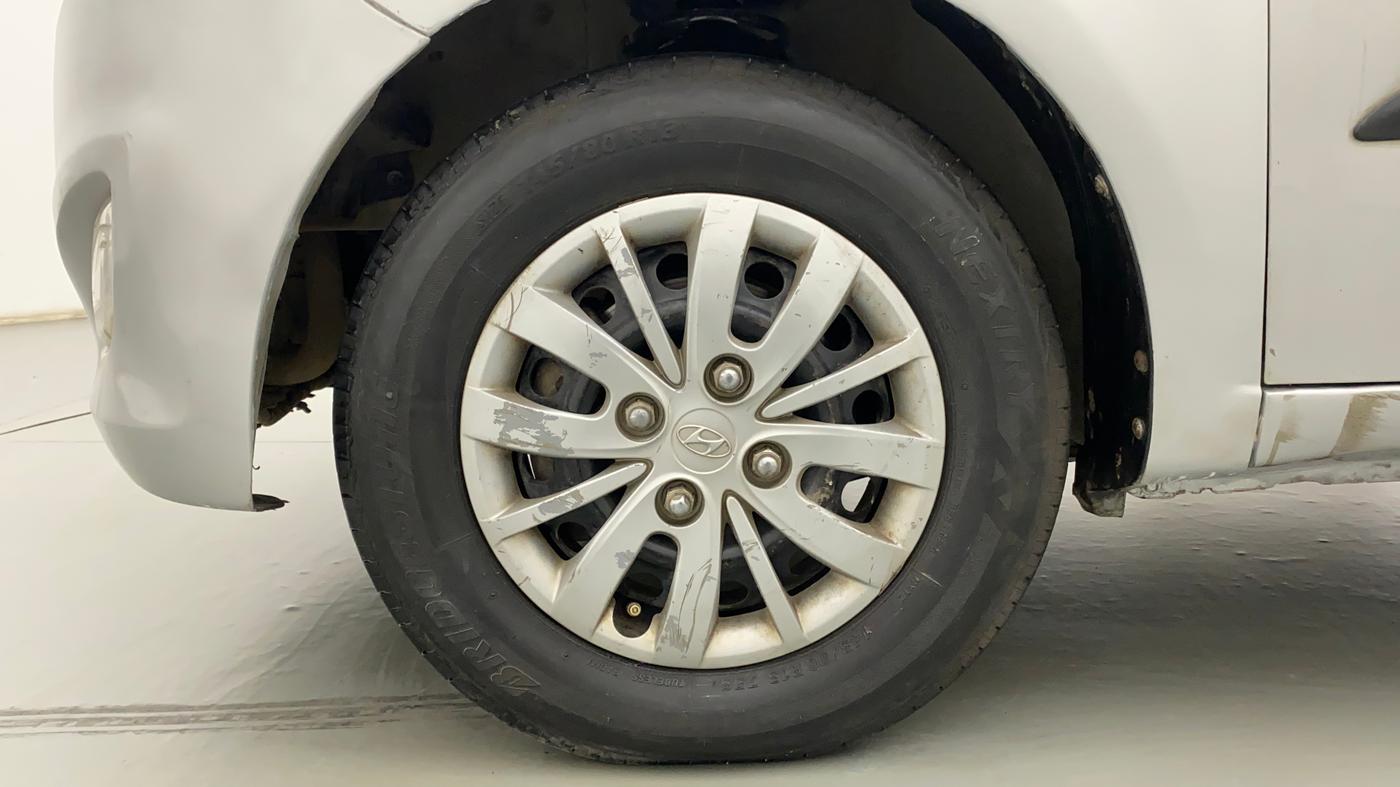 2016 Hyundai i10 SPORTZ 1.1, Petrol, Manual, 83,404 km, Left Front Wheel
