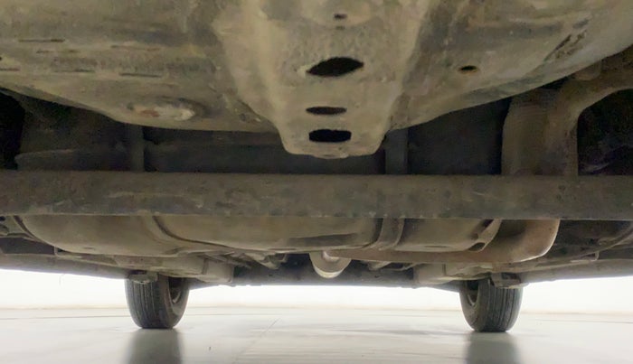 2011 Maruti Swift VXI, Petrol, Manual, 61,138 km, Rear Underbody