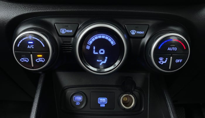2021 Hyundai VENUE SX 1.0 TURBO, Petrol, Manual, 30,037 km, Automatic Climate Control