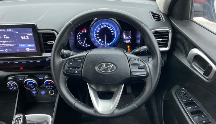 2021 Hyundai VENUE SX 1.0 TURBO, Petrol, Manual, 30,037 km, Steering Wheel Close Up