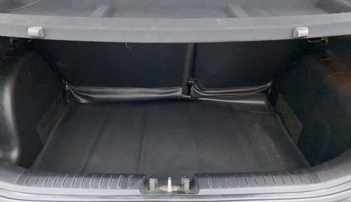 2022 Hyundai VENUE SX (O) 1.0 TURBO DCT, Petrol, Automatic, 8,105 km, Boot Inside
