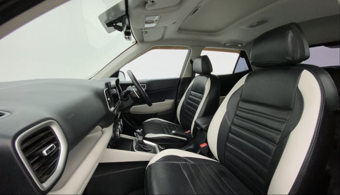 2022 Hyundai VENUE SX (O) 1.0 TURBO DCT, Petrol, Automatic, 8,105 km, Right Side Front Door Cabin