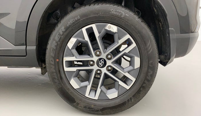 2022 Hyundai VENUE SX (O) 1.0 TURBO DCT, Petrol, Automatic, 8,105 km, Left Rear Wheel