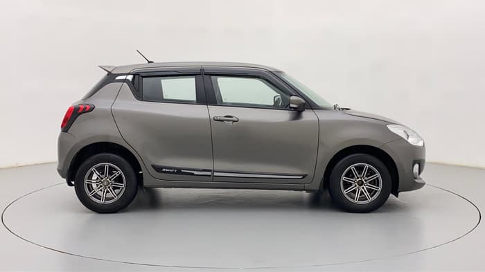 2018 Maruti Swift VXI D, Petrol, Manual, 25,619 km, Right Side View
