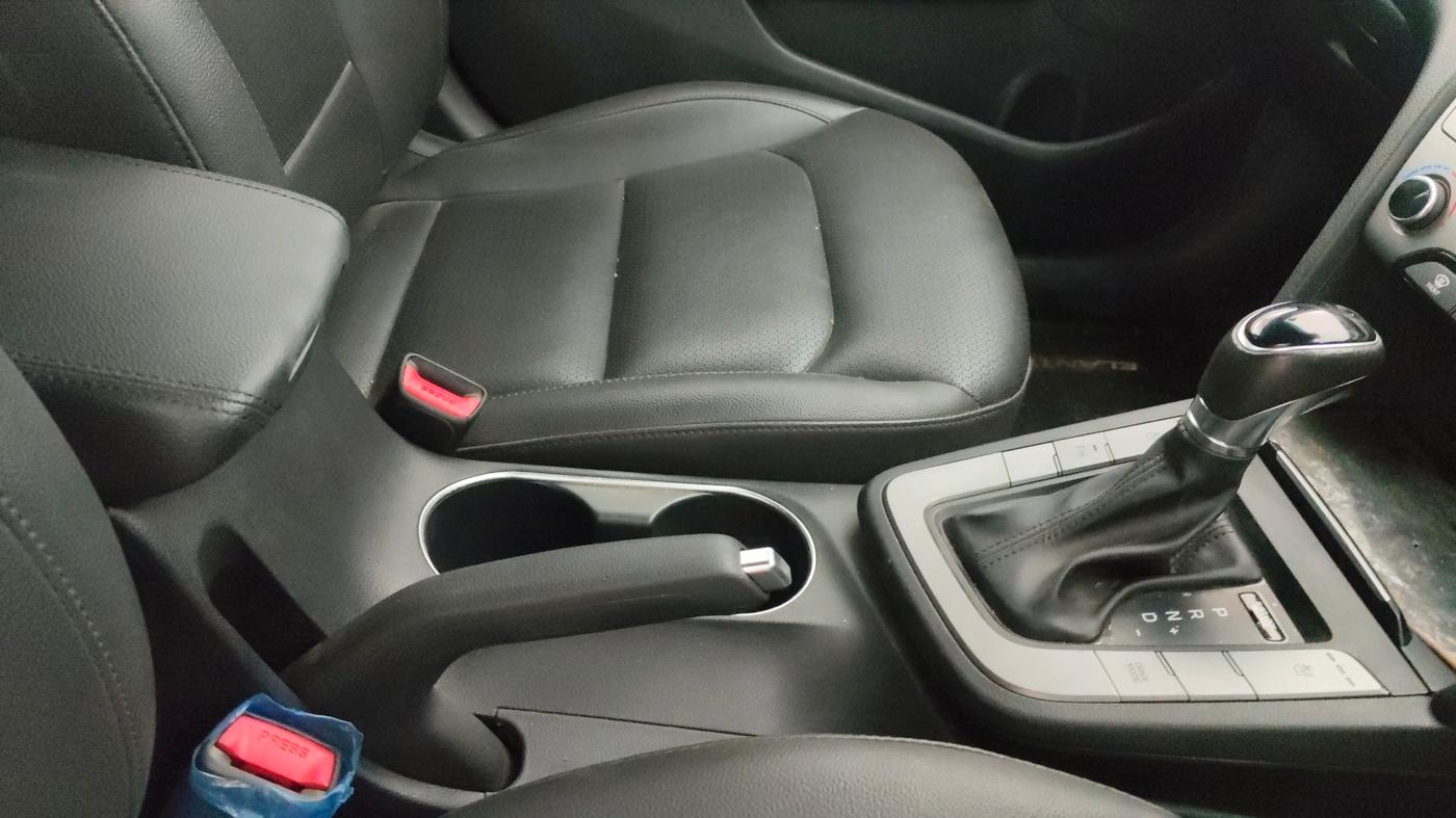 2019 Hyundai New Elantra 2.0 SX(O) AT PETROL, Petrol, Automatic, 38,824 km, Gear Lever