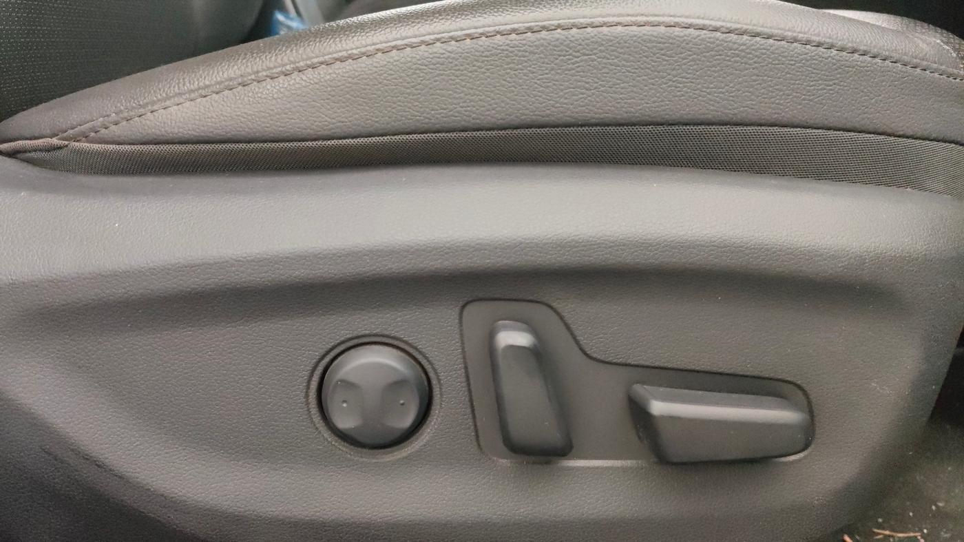 2019 Hyundai New Elantra 2.0 SX(O) AT PETROL, Petrol, Automatic, 38,824 km, Driver Side Adjustment Panel