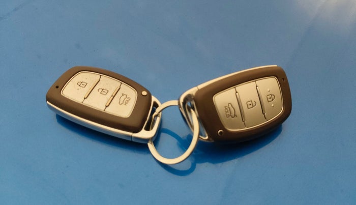 2019 Hyundai New Elantra 2.0 SX(O) AT PETROL, Petrol, Automatic, 38,824 km, Key Close Up