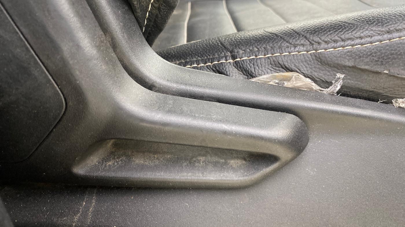 2021 Tata Tiago XE PETROL, Petrol, Manual, 66,390 km, Driver Side Adjustment Panel