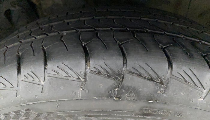 2022 Hyundai ALCAZAR PLATINUM 1.5 MT 7STR, Diesel, Manual, 23,365 km, Left Front Tyre Tread