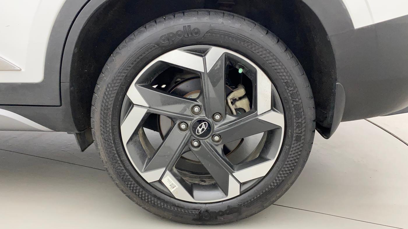 2022 Hyundai ALCAZAR PLATINUM 1.5 MT 7STR, Diesel, Manual, 23,365 km, Left Rear Wheel