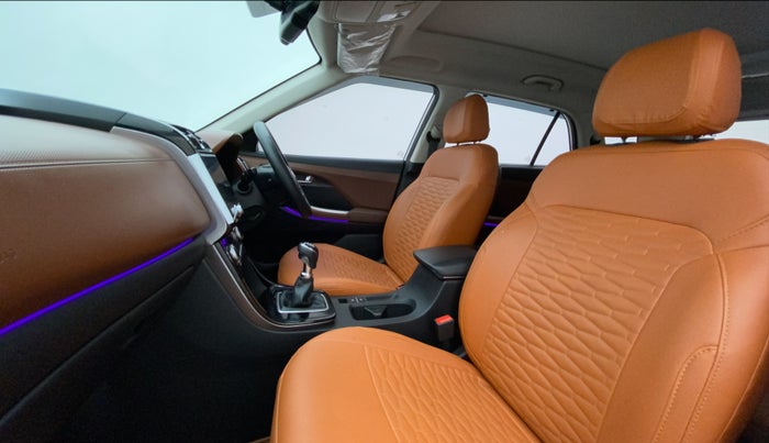 2022 Hyundai ALCAZAR PLATINUM 1.5 MT 7STR, Diesel, Manual, 23,365 km, Right Side Front Door Cabin