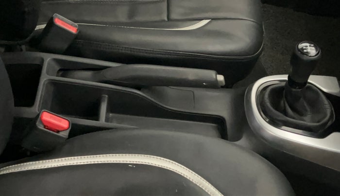 2018 Honda WR-V 1.2L I-VTEC S MT, Petrol, Manual, 62,639 km, Gear Lever