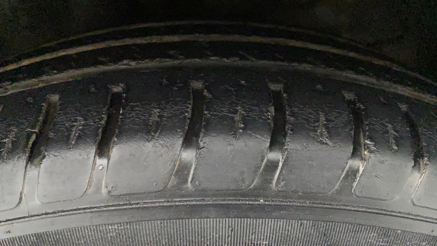 2018 Maruti Dzire VXI, Petrol, Manual, 66,879 km, Left Front Tyre Tread