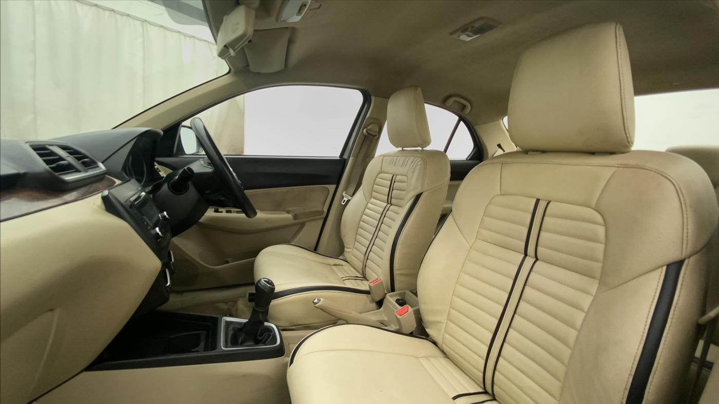 2018 Maruti Dzire VXI, Petrol, Manual, 66,879 km, Right Side Front Door Cabin